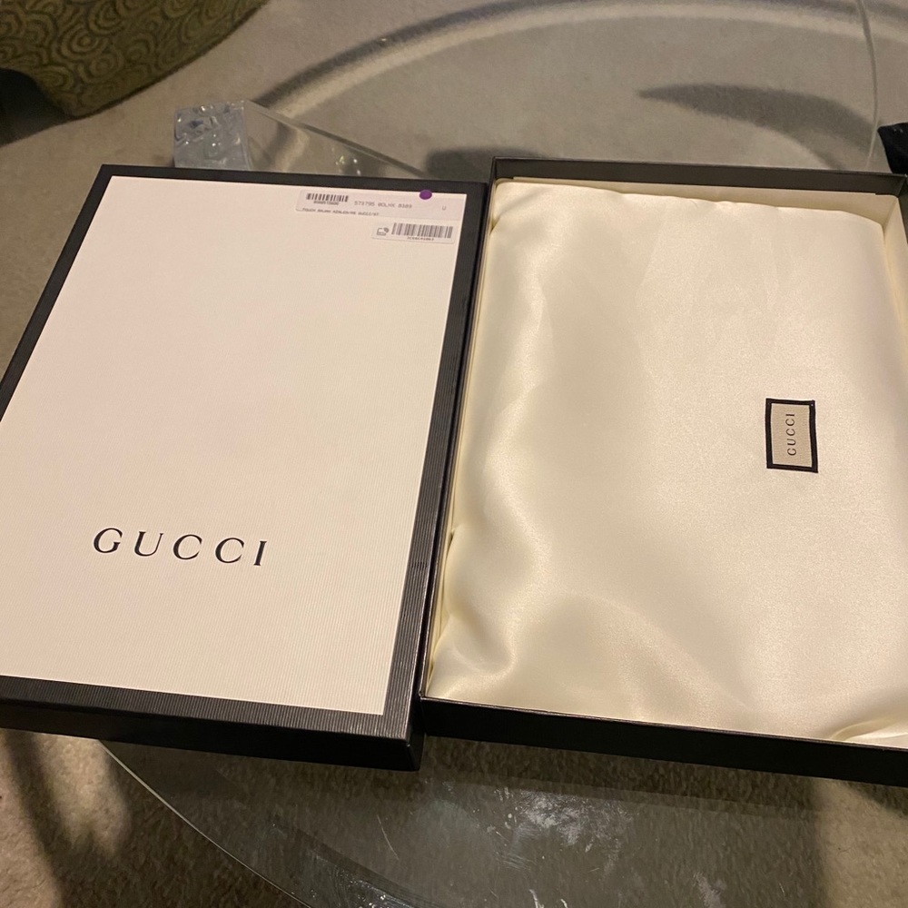 Gucci Rajah Azalea Pouch Tags Box and Dust Bag - Picture 7 of 7